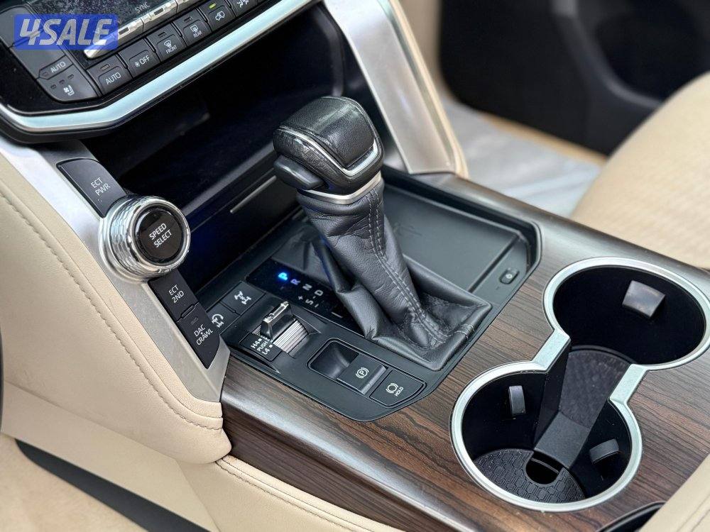 للبيع لاند كروز أيرو S بدون تيربو 2023 صبغ الوكاله11