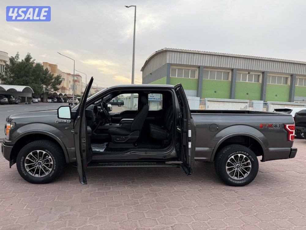 فورد F150 فئه FX4 موديل 2018 صبغ وكاله شرط الفحص8