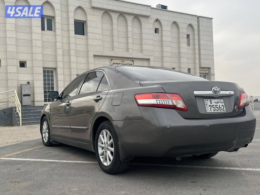 للبيع تويوتا كامري  GLX3