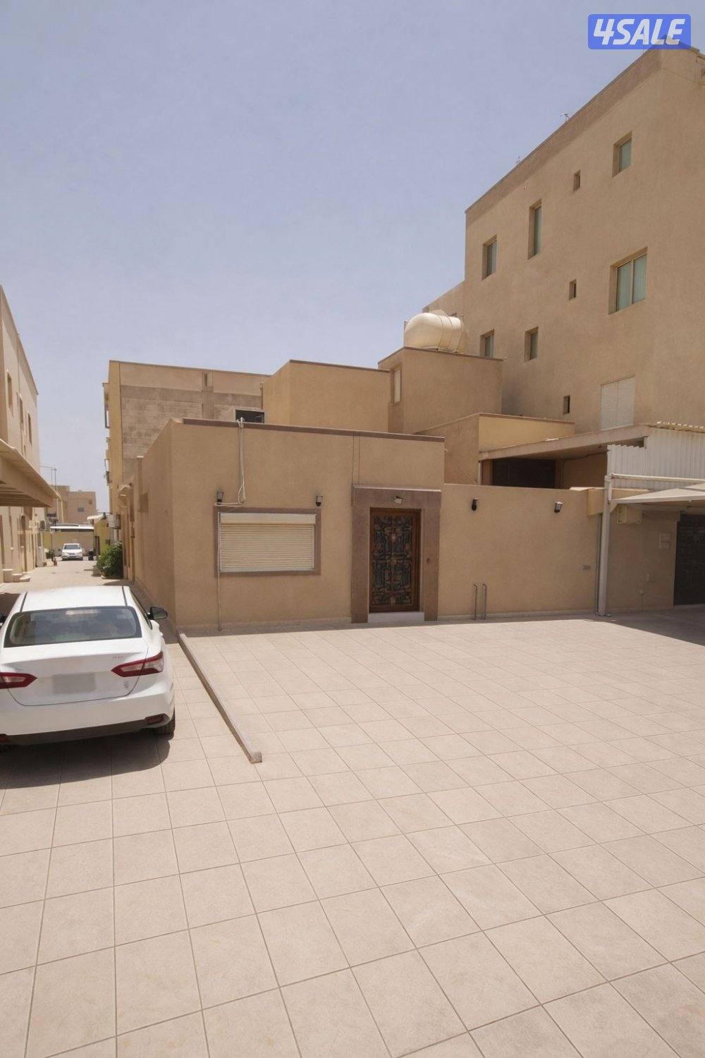 للبيع بيت في الصباحية0