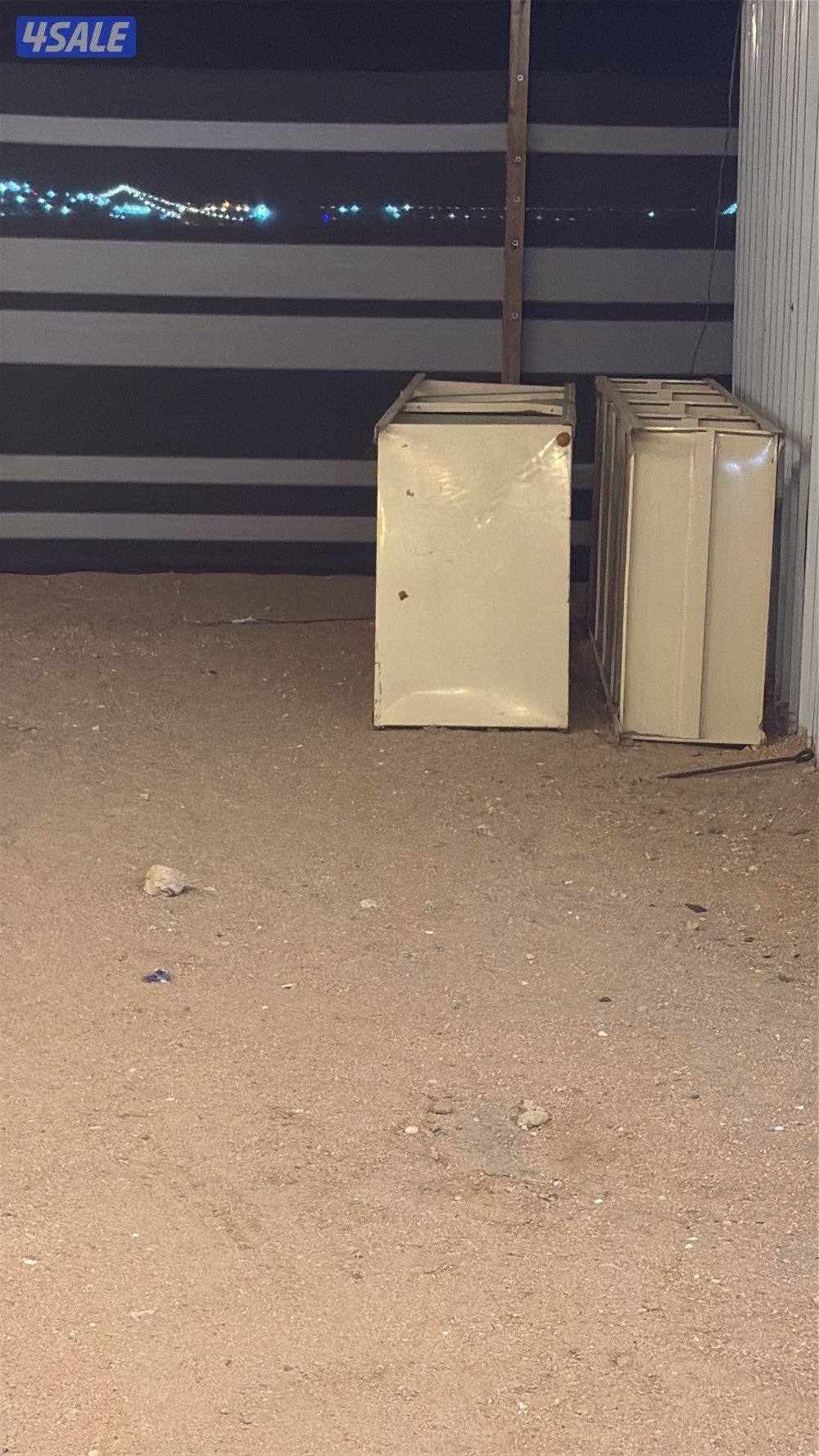 للبيع مخيم0