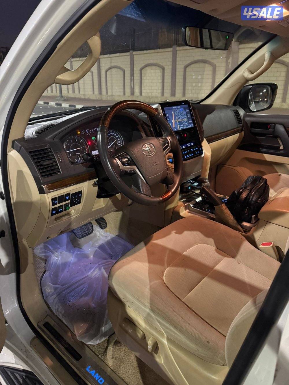 لاندكروز 2017 السعر 59005