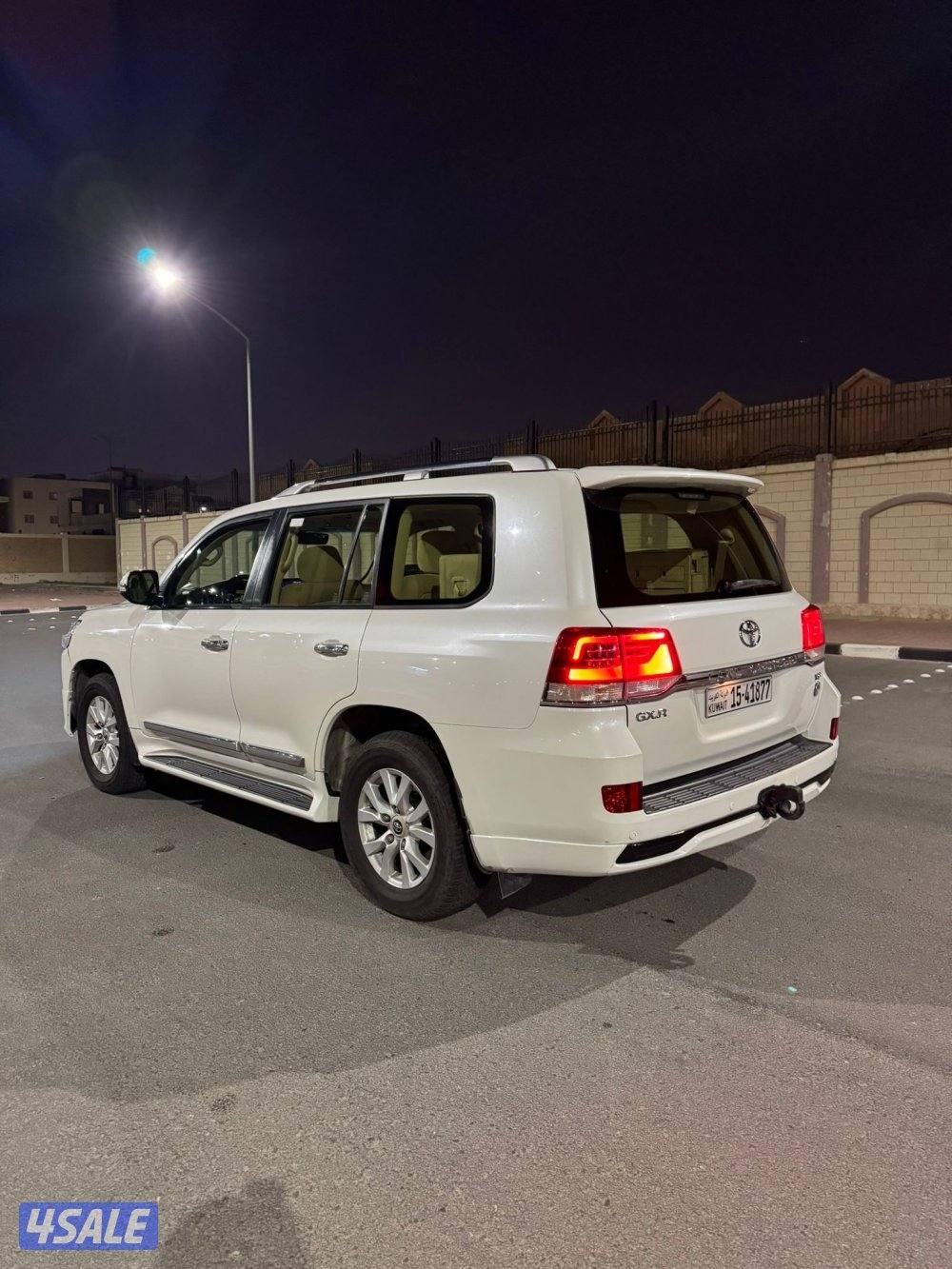 لاندكروز 2017 السعر 59000