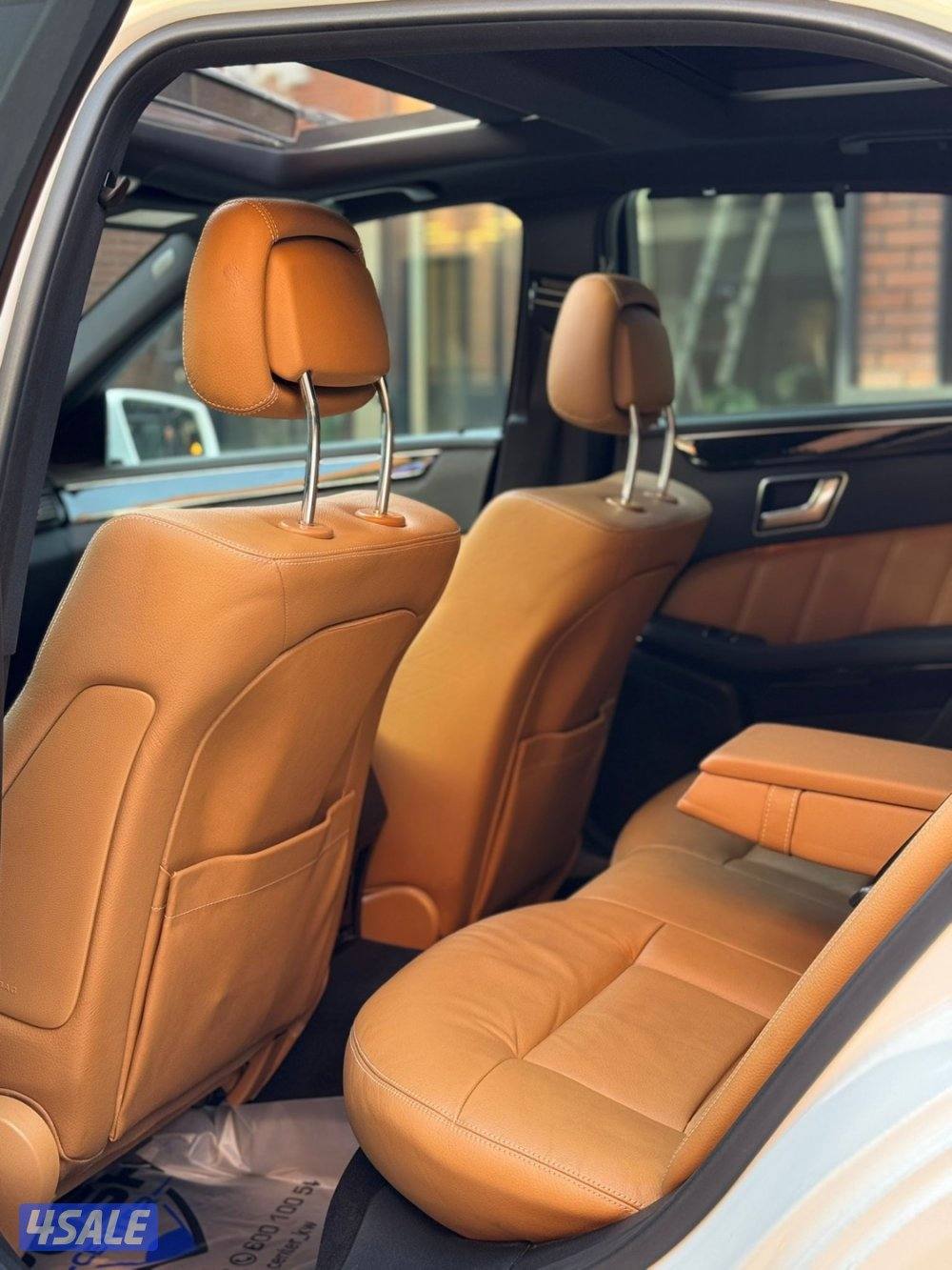 مرسيديس E300 موديل ٢٠١٣ عداد ١٠٠ الف سيرفيس وكالة البشر شرط الفحص8