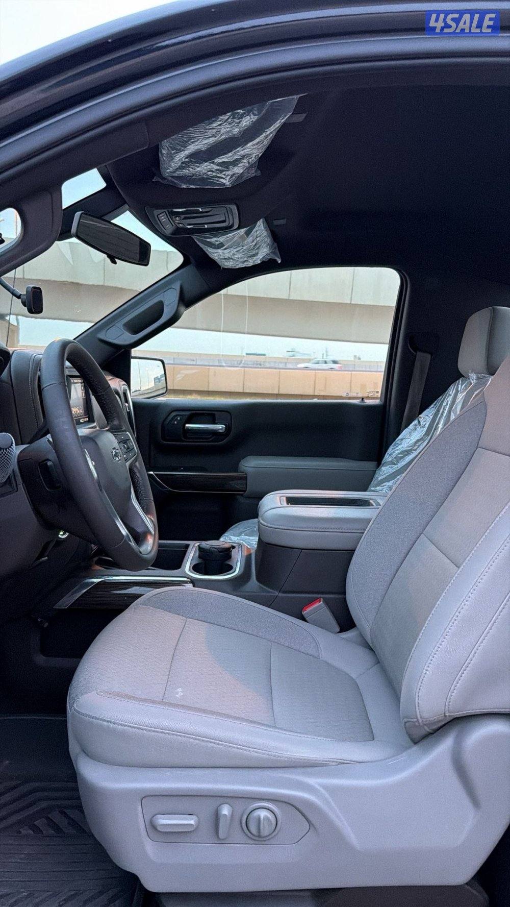 ترل بوس موديل 2022 ماشي 63 الف9