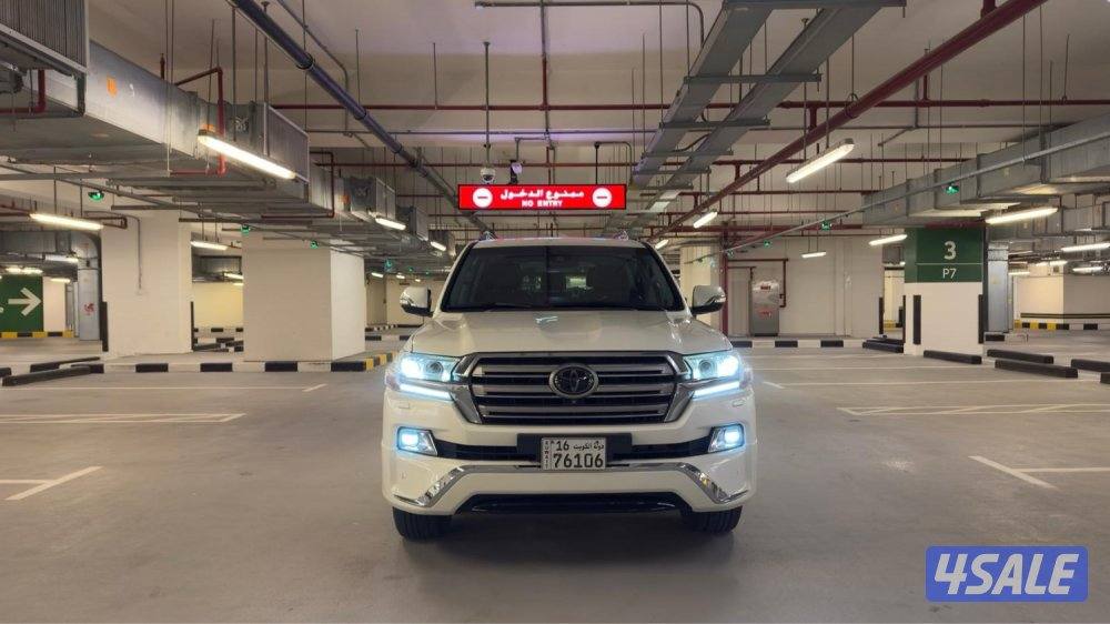 للبيع في اكس ار1