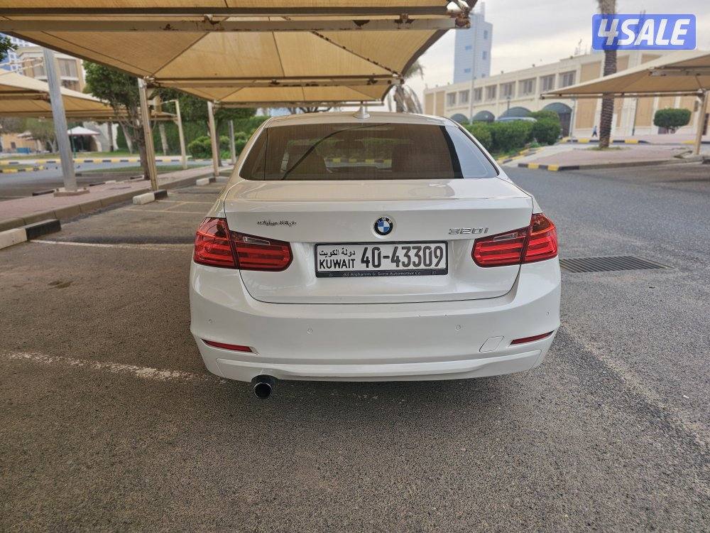 BMW 320i1