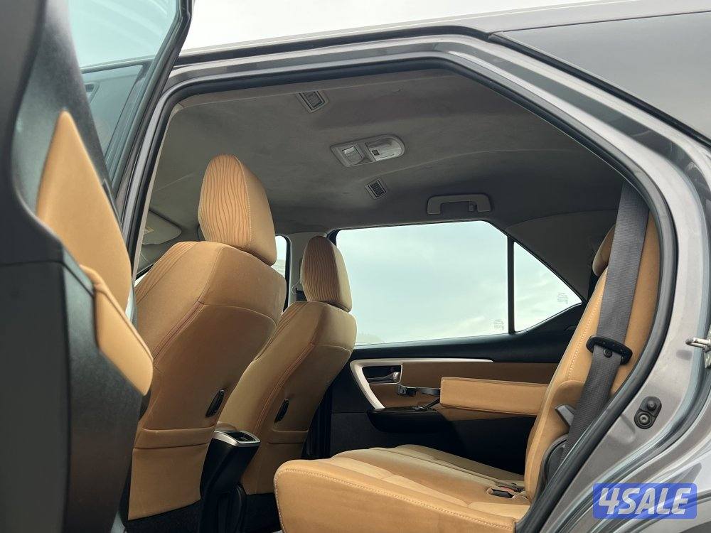 للبيع تويوتا فورتنر V6 دبل قير6