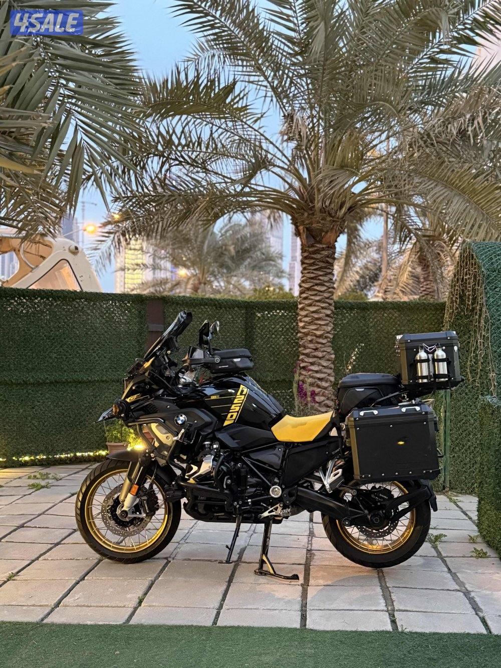 للبيع سيكل بي ام دبليو ١٢٥٠ موديل 20217