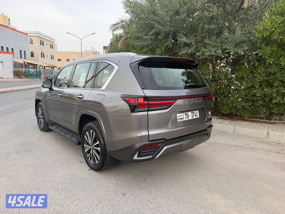 للكزس ٢٠٢٢ وارد الساير5