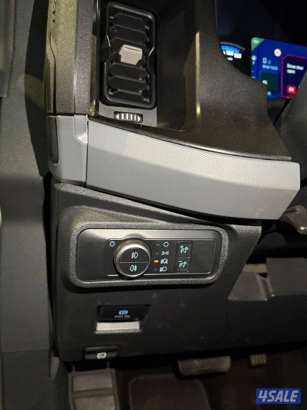 للبيع برونكو او للبدل مع باترول ٢٠٢٠ وطالع6