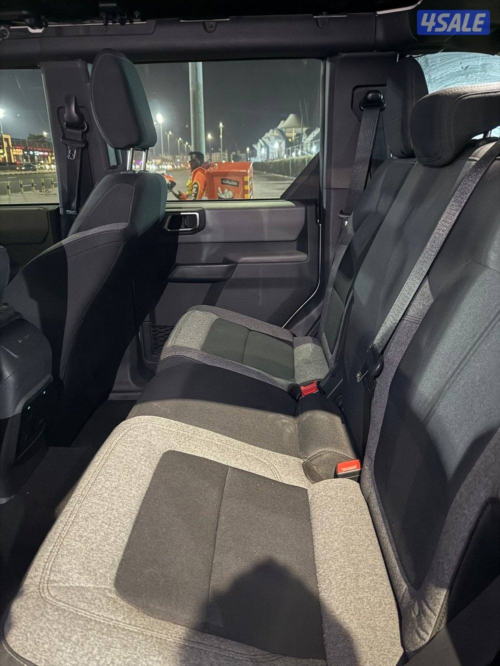 للبيع برونكو او للبدل مع باترول ٢٠٢٠ وطالع11