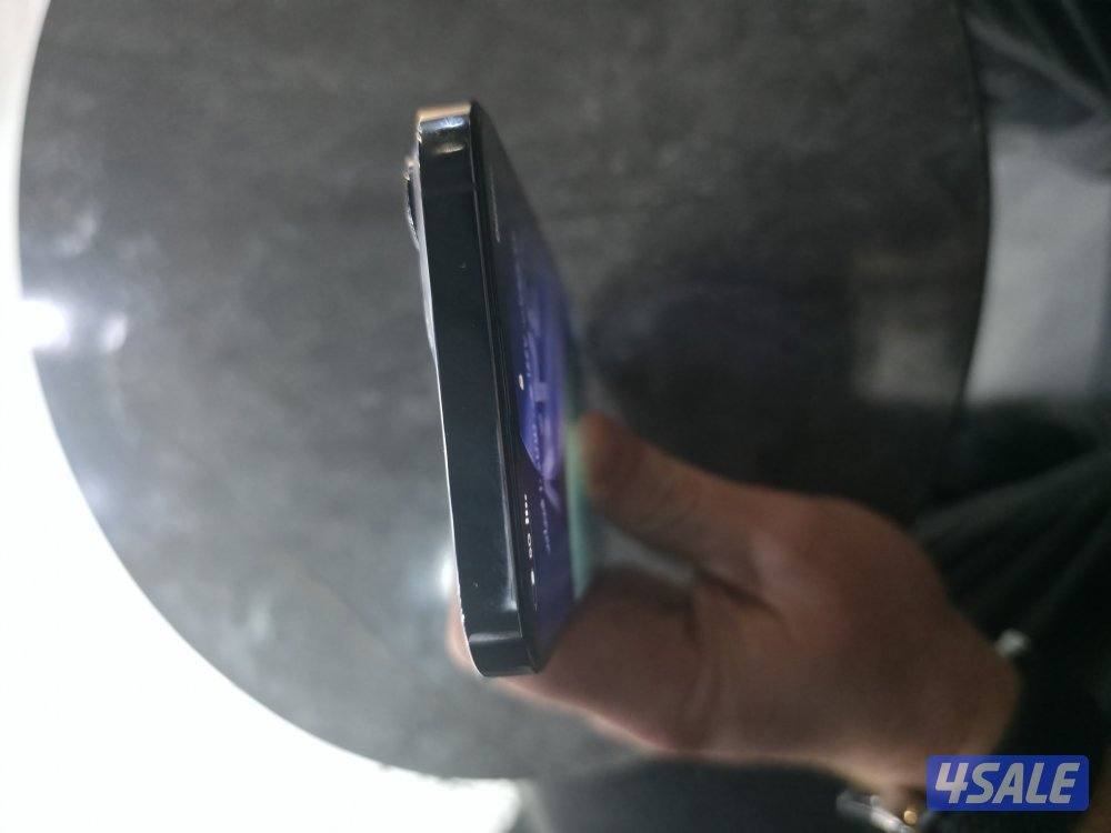 ايفون 13 برو ماكس حاله ممتازه ولا خدش بطاريه 872