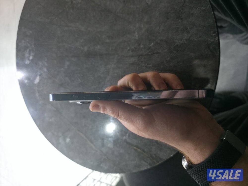 ايفون 13 برو ماكس حاله ممتازه ولا خدش بطاريه 874