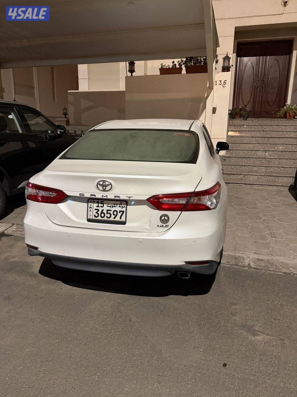 كامري GLE 2018 ، تواصل واتساب2