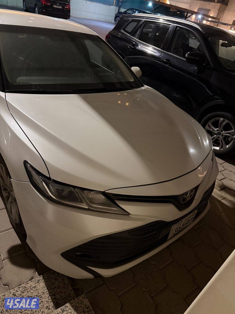 كامري GLE 2018 ، تواصل واتساب3