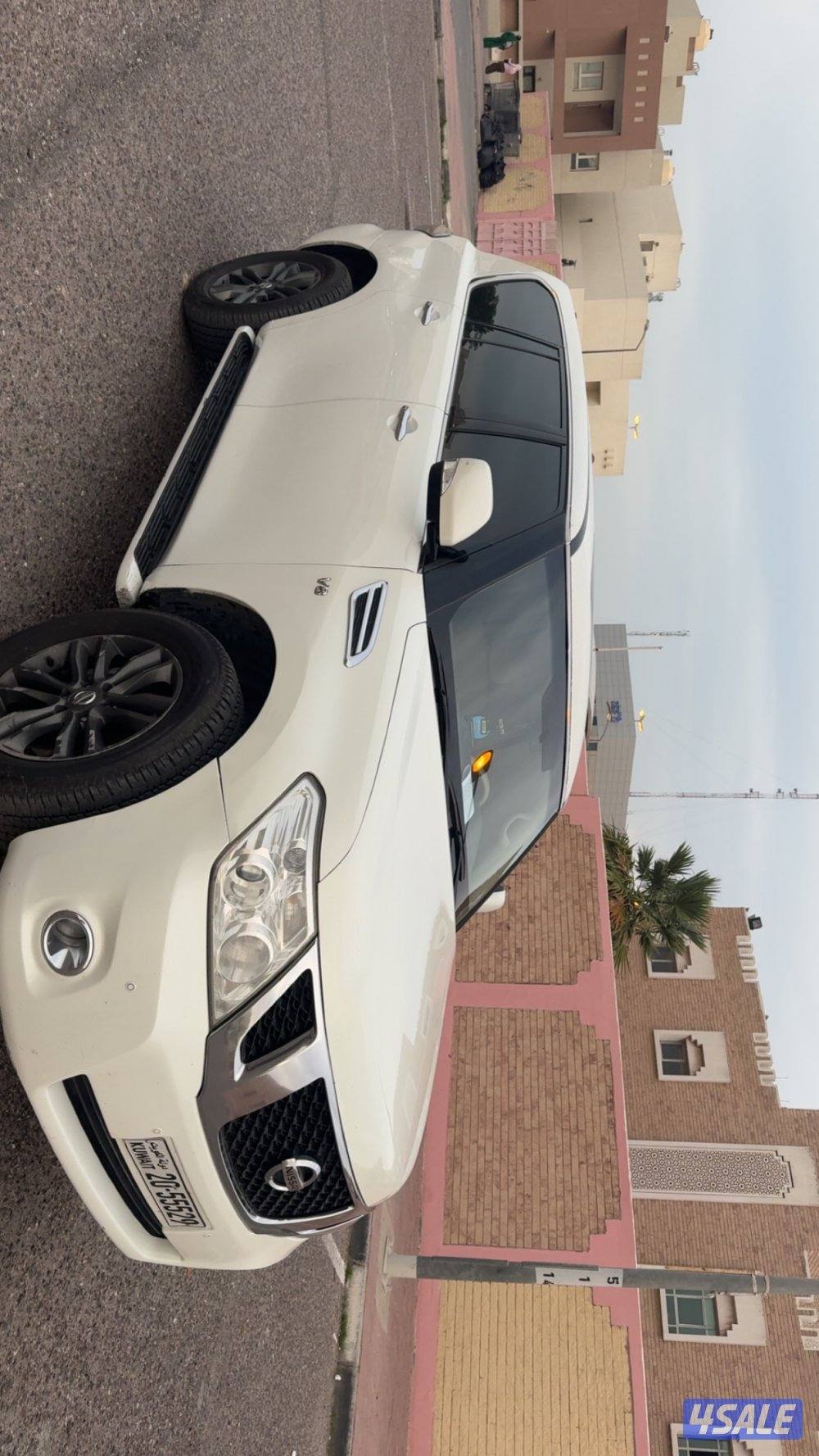 للبيع باترول se 2013 نظيف مايحتاج وله شي0