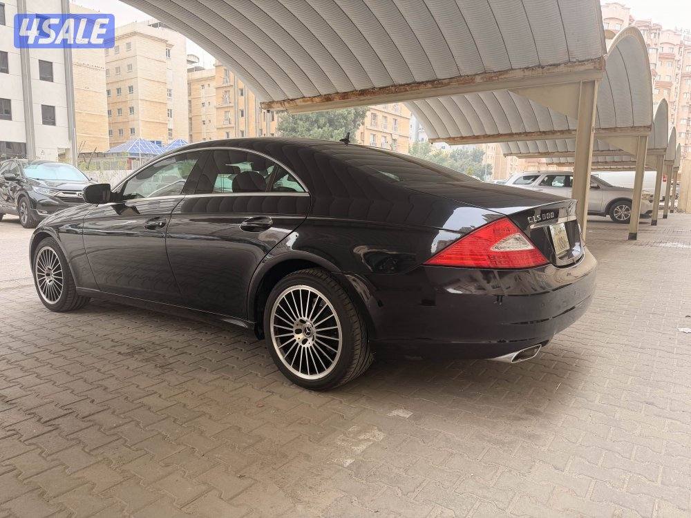 للبيع  cls500 موديل 2009 بحالة نادرة ممشى 130 الف2