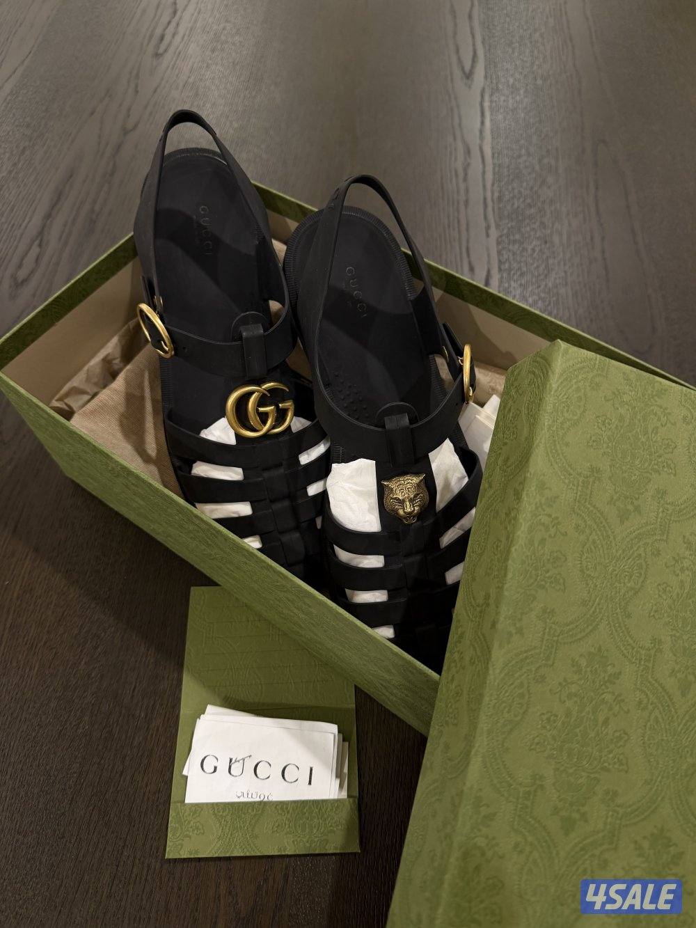 للبيع صندل Gucci0