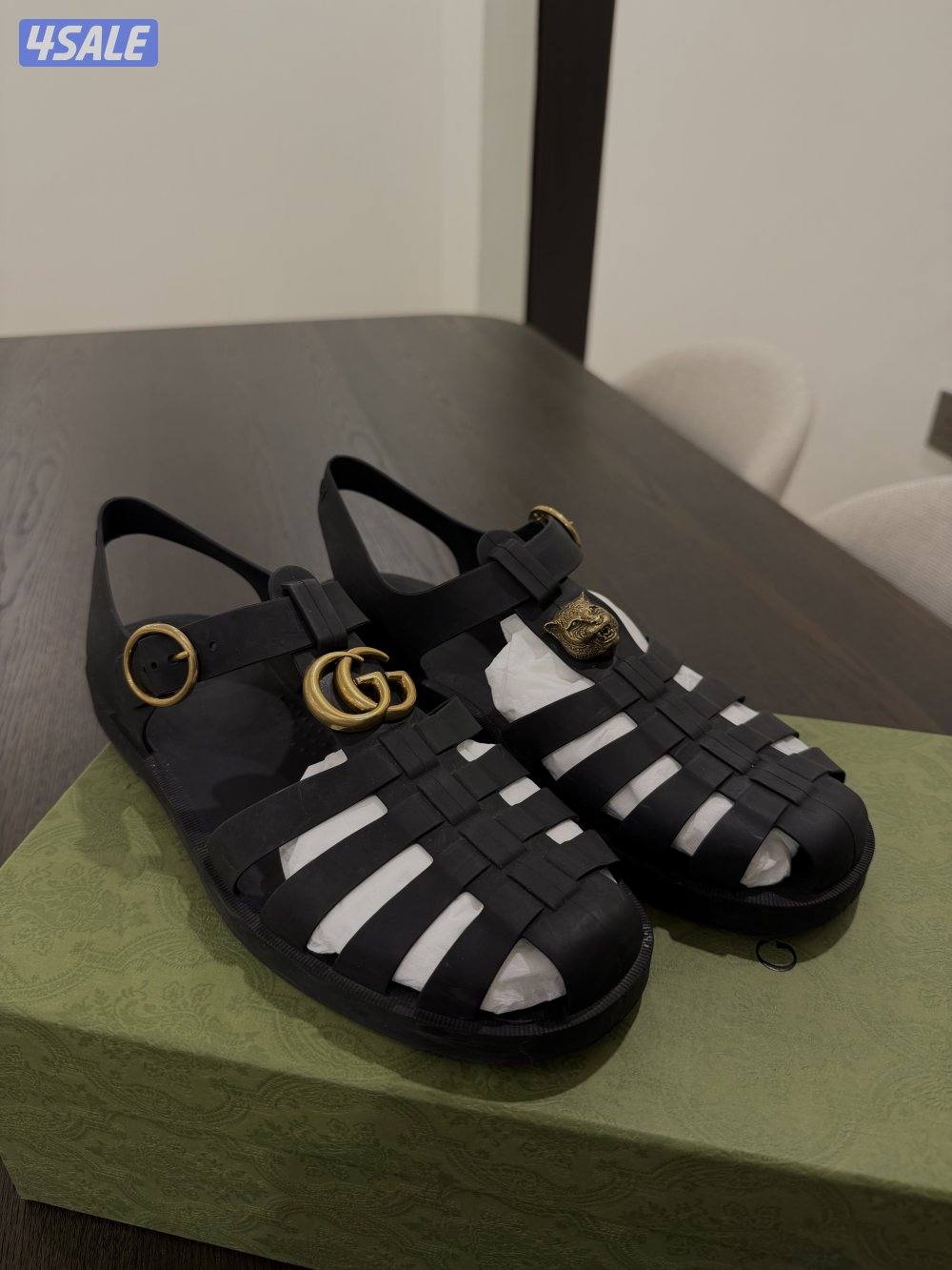 للبيع صندل Gucci5