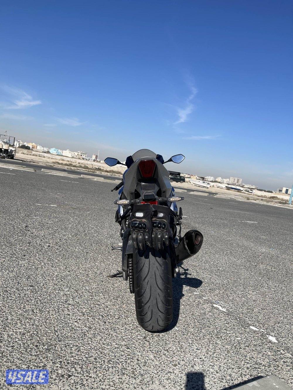 سوزوكي gsxr1000R4