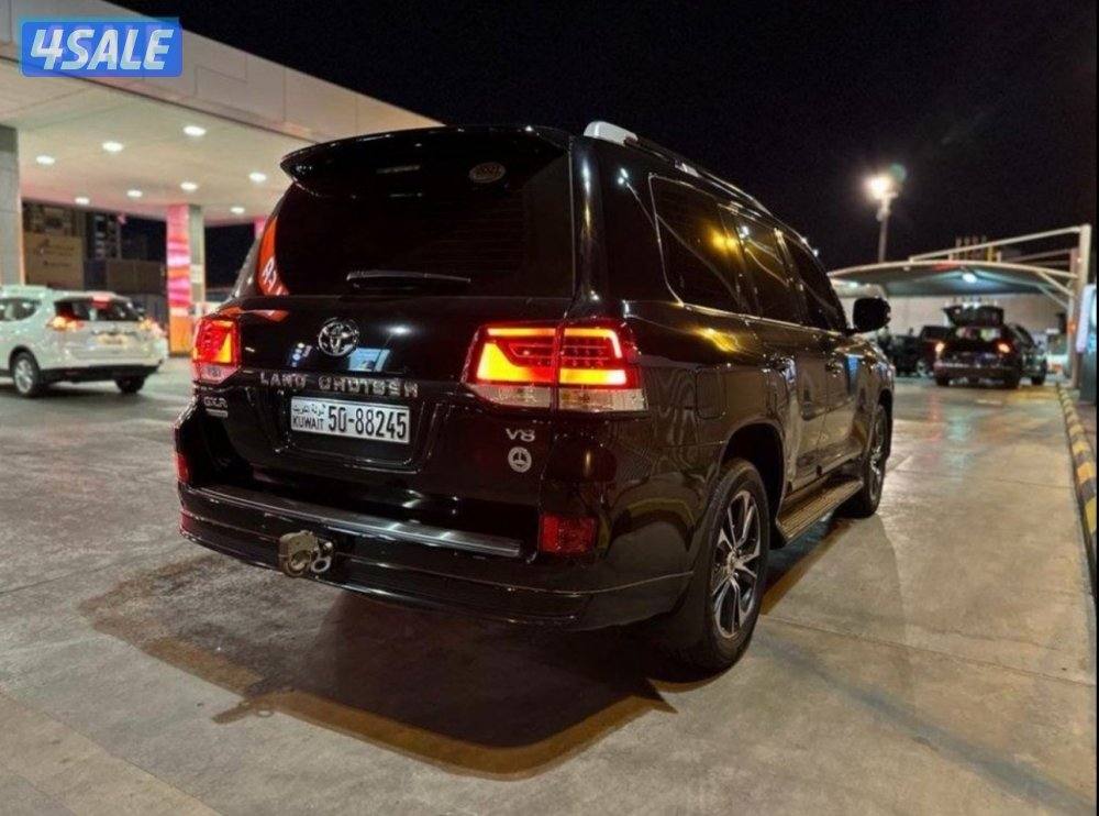 لاند كروزر GXR V8 قراند تورنق 20212