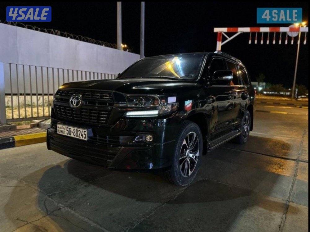 لاند كروزر GXR V8 قراند تورنق 20215