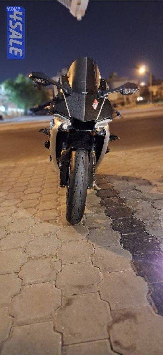 Yamaha R15