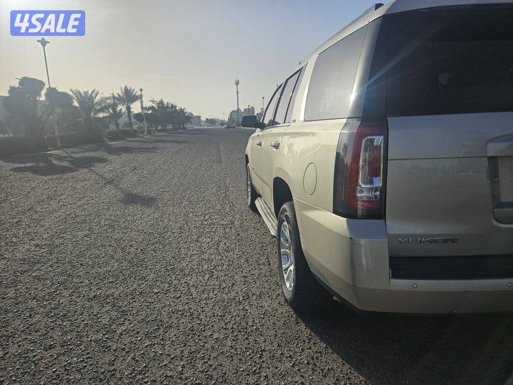 للبيع يوكن ٢٠١٦ SLT وارد الوكاله7