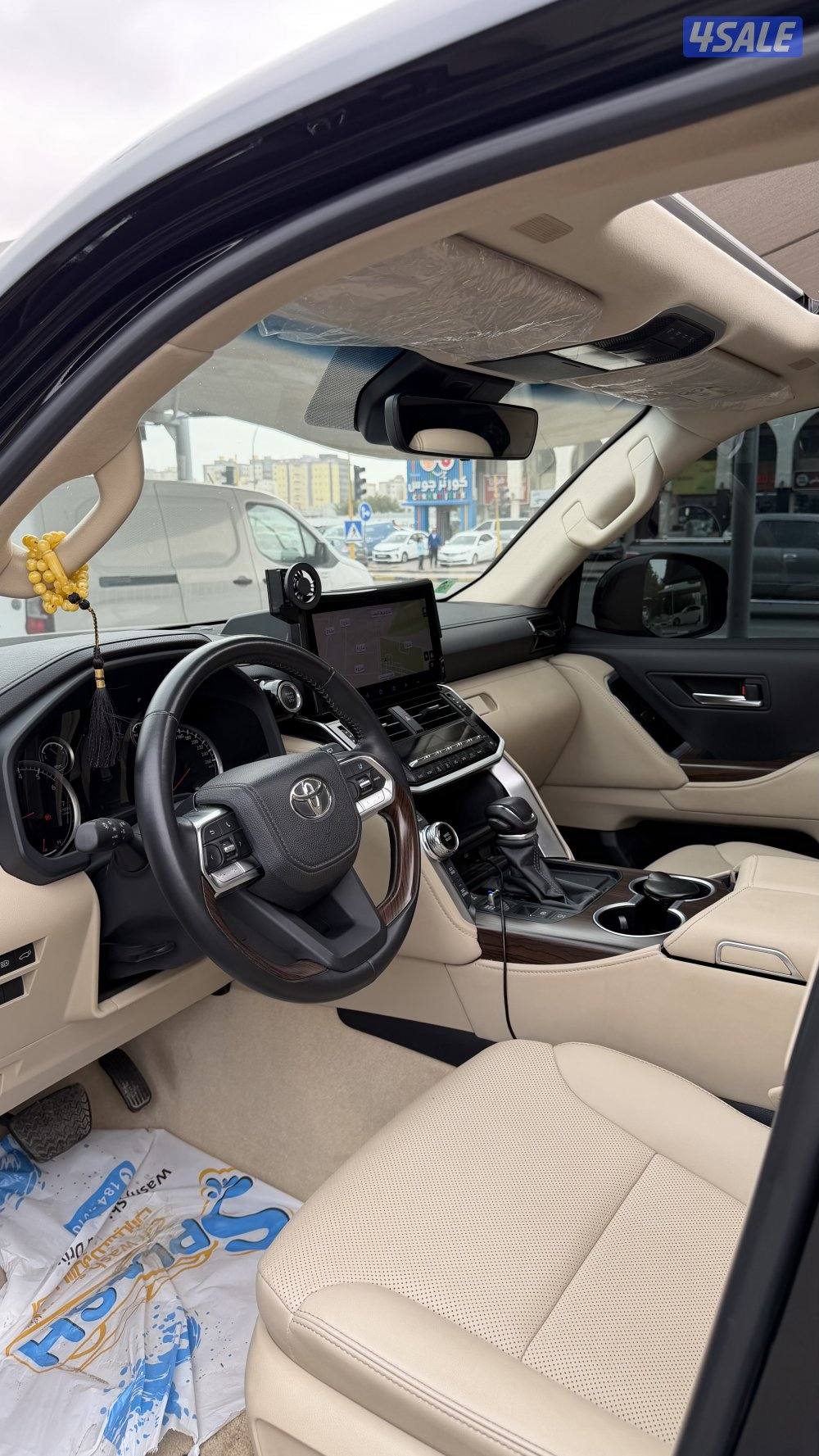 لاند كروز ايرو اس 20243