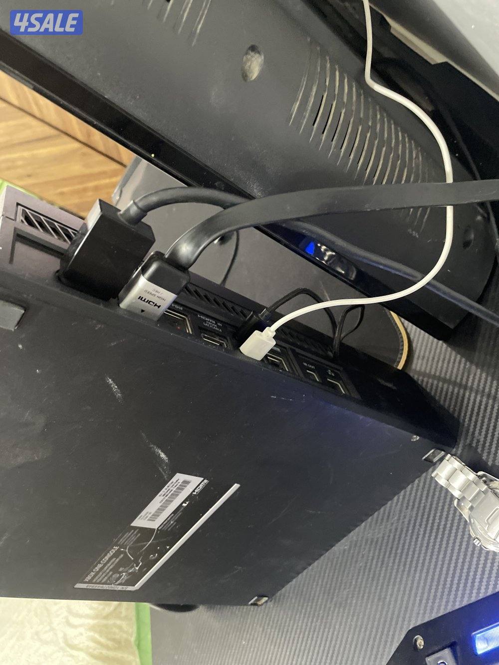 للبيع اكس بوكس جديد ويا فورزا شريط وحساب فورت نايت فيه ١٢٠ سكن2