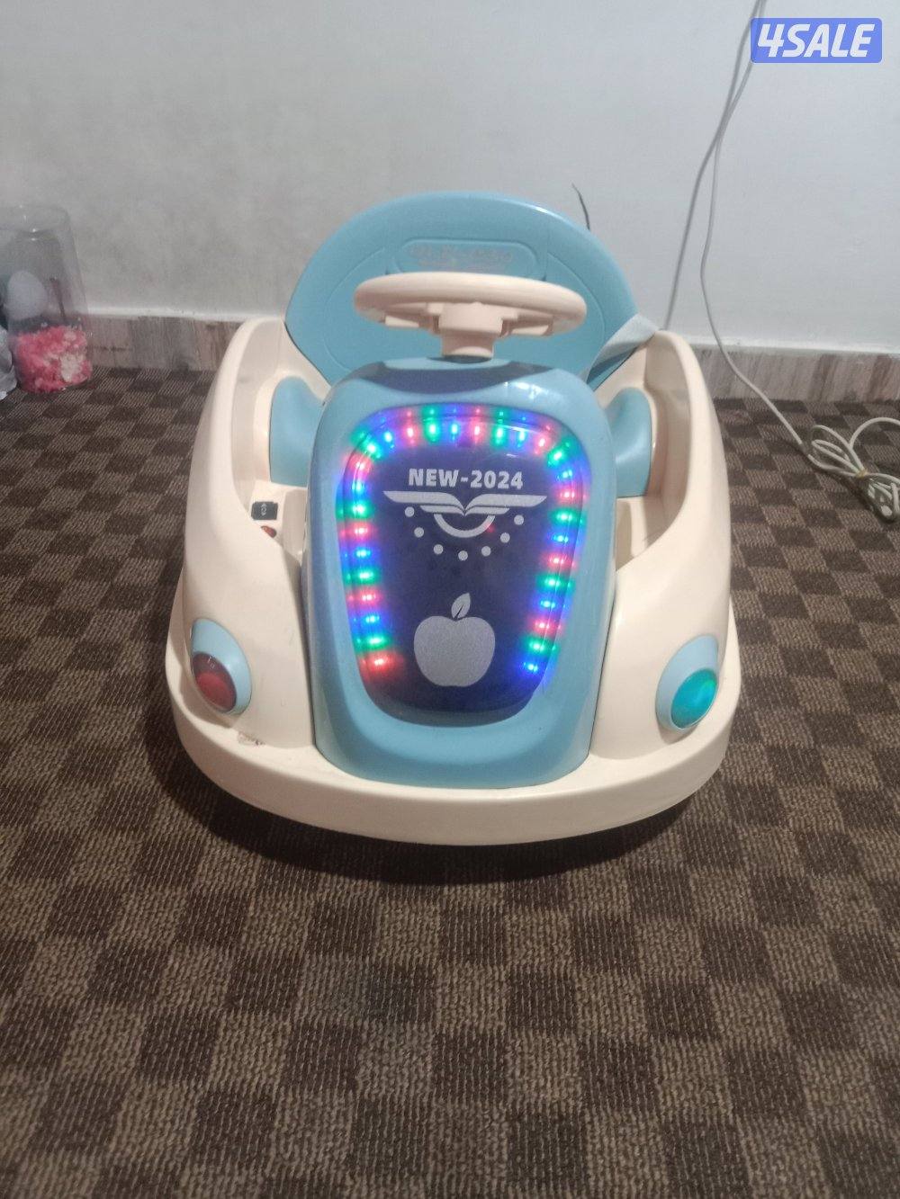 للبيع سياره كهربائيه طفال3