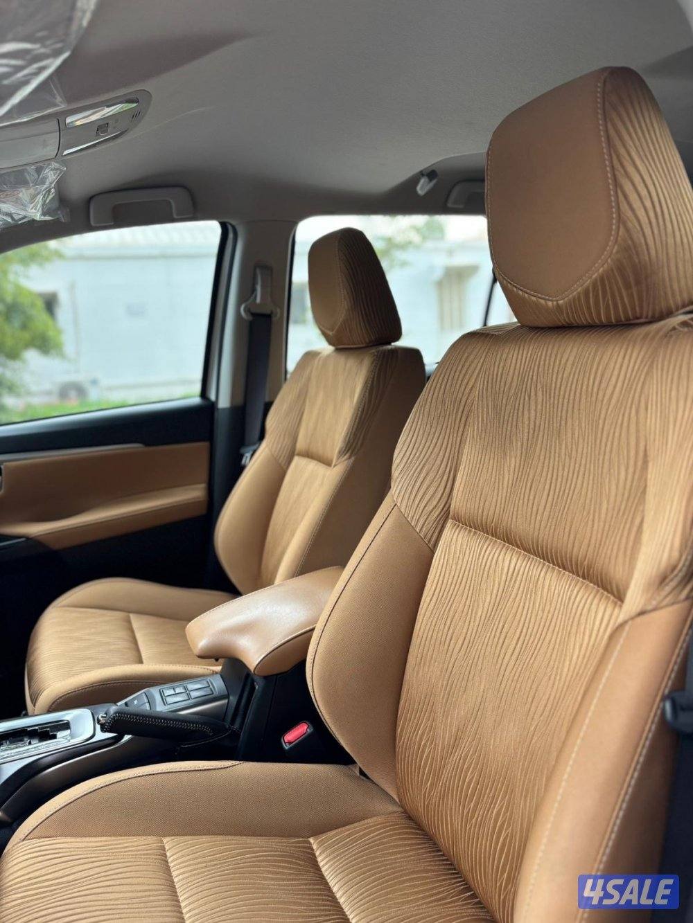 للبيع فورتنر 2023 عداد33الف7