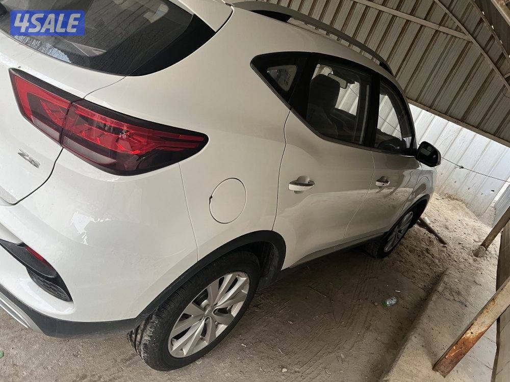 للبيع سياره mg نوع zs شرط الفحص سيرفس منتظم بالوكاله اشيه ٣٩ الف مودي0