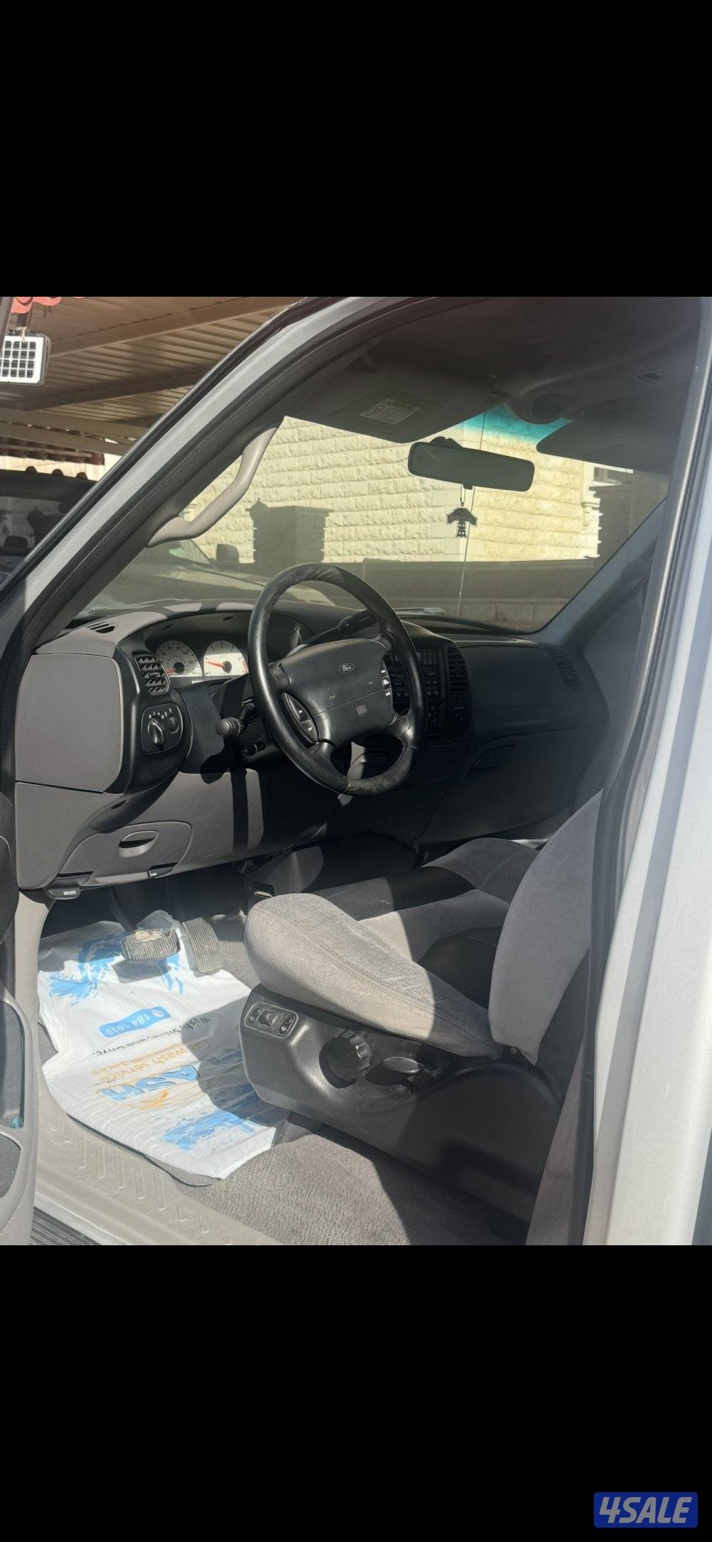 فورد وانيت F150 لايتننغ فورد موديل 20008