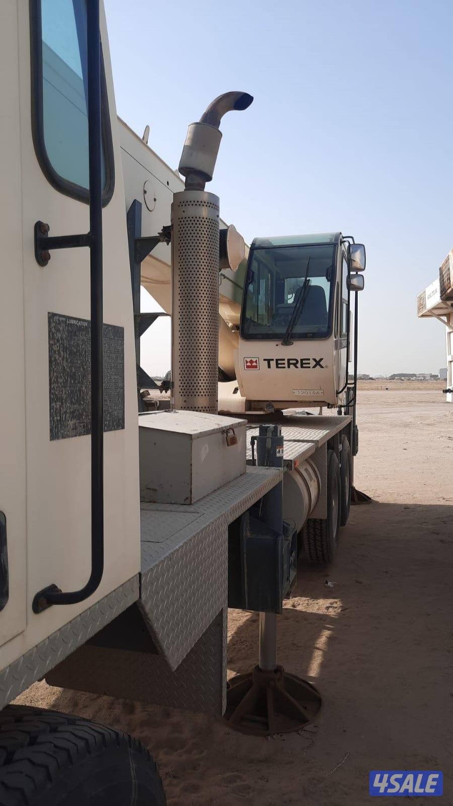 كرين تريكس بحالة الوكالة ، موديل ٢٠١٢7