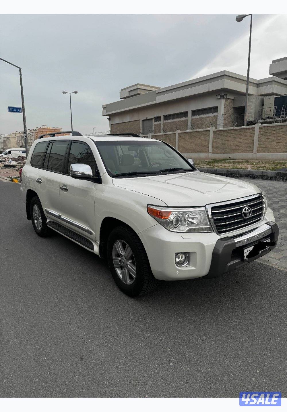 لاندكروزر 2014 المالك الاول4