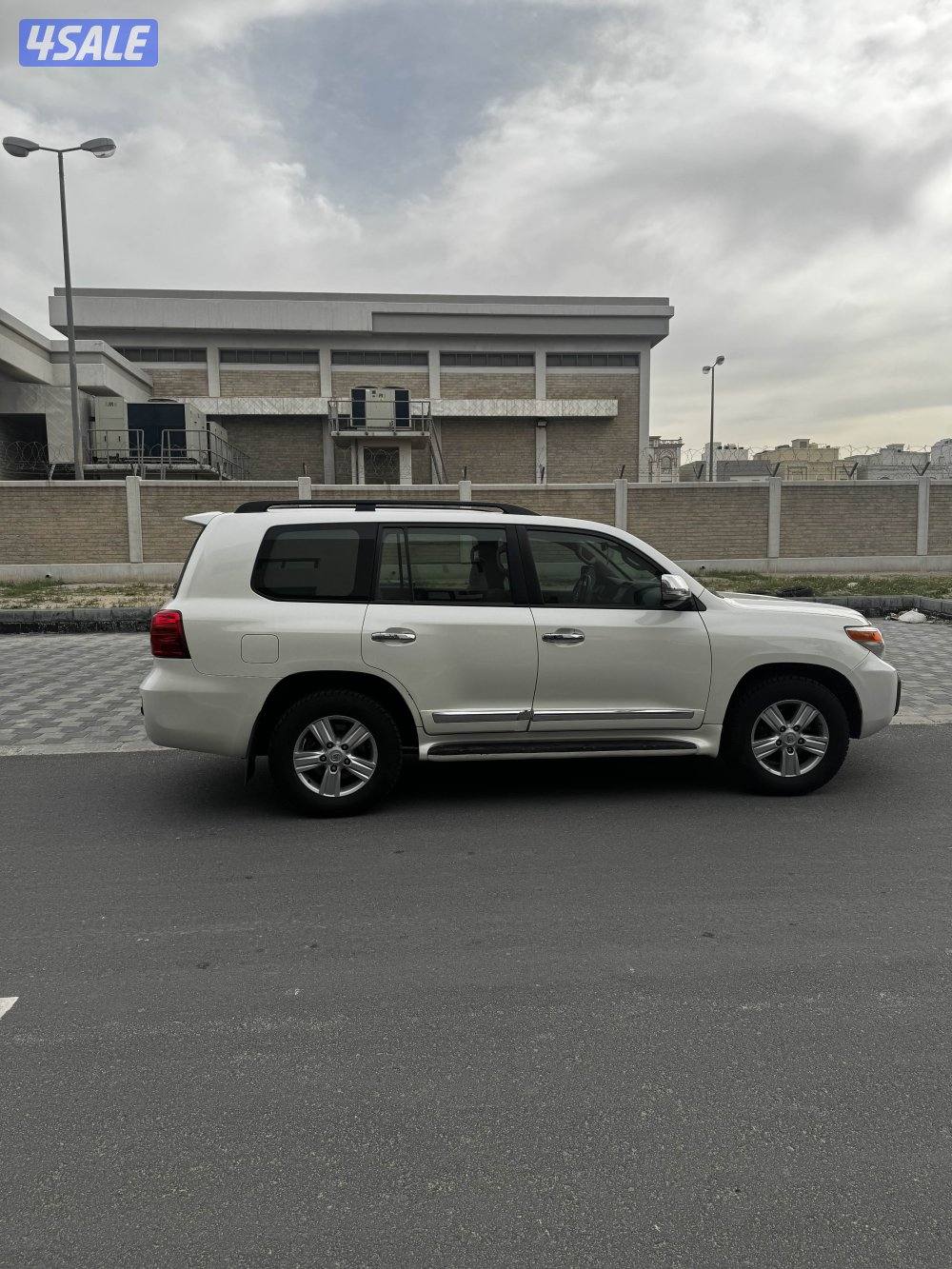 لاندكروزر 2014 المالك الاول5