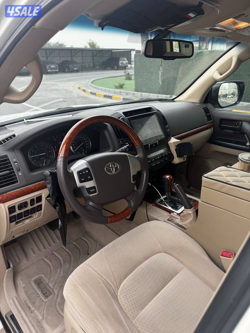 لاندكروزر 2014 المالك الاول6