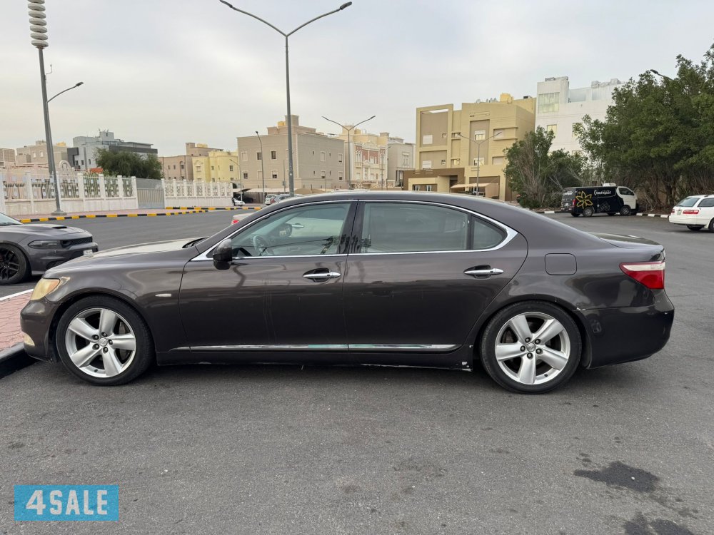 للبيع لكزس LS460L موديل 20082