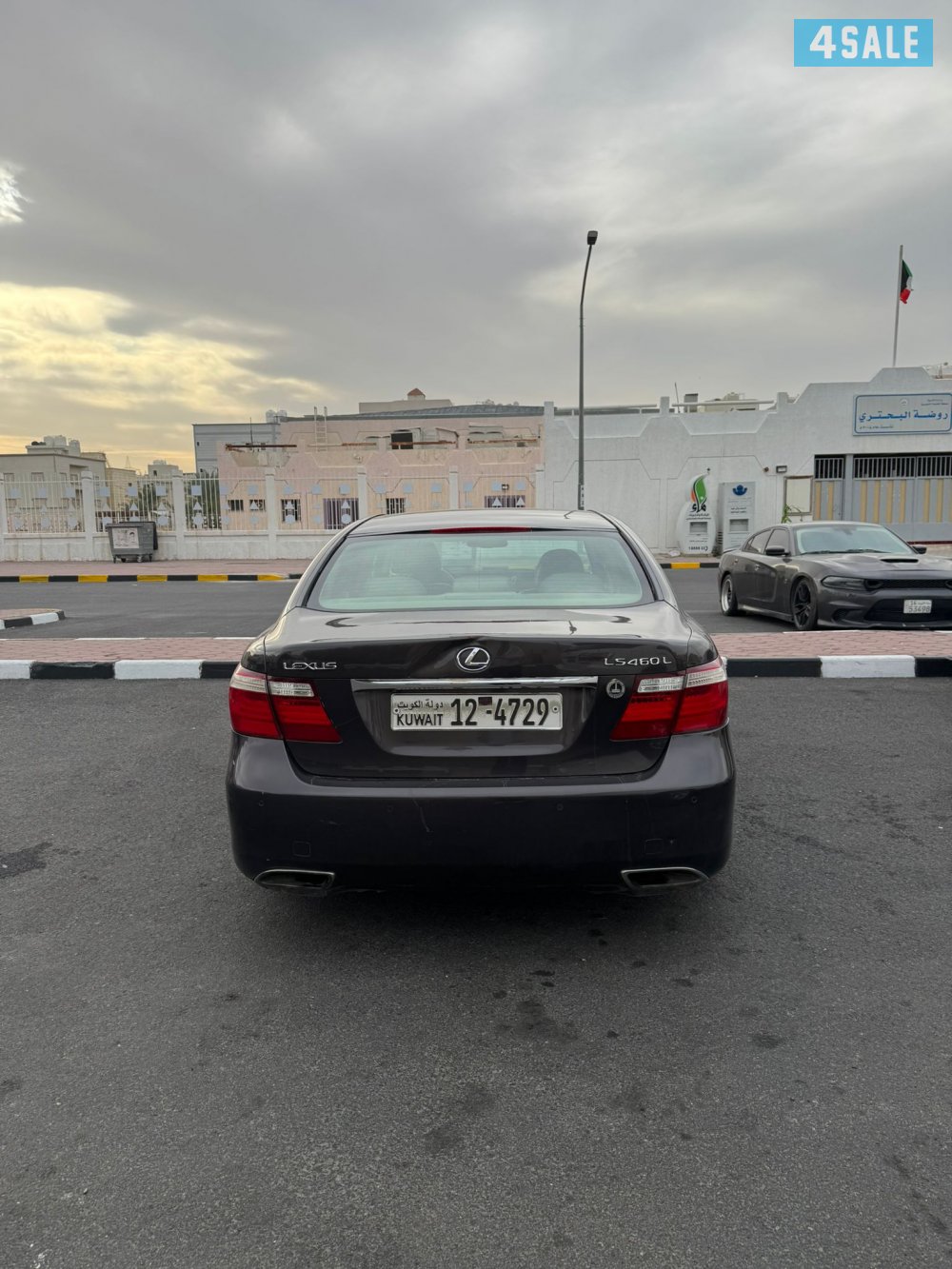 للبيع لكزس LS460L موديل 20083