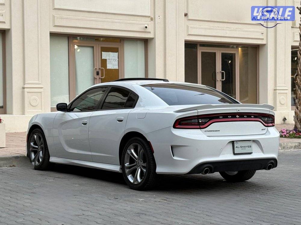 تشارجر Gt 2022 عداد 40 ألف بحالة جيدة6