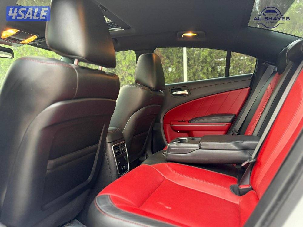 تشارجر Gt 2022 عداد 40 ألف بحالة جيدة7