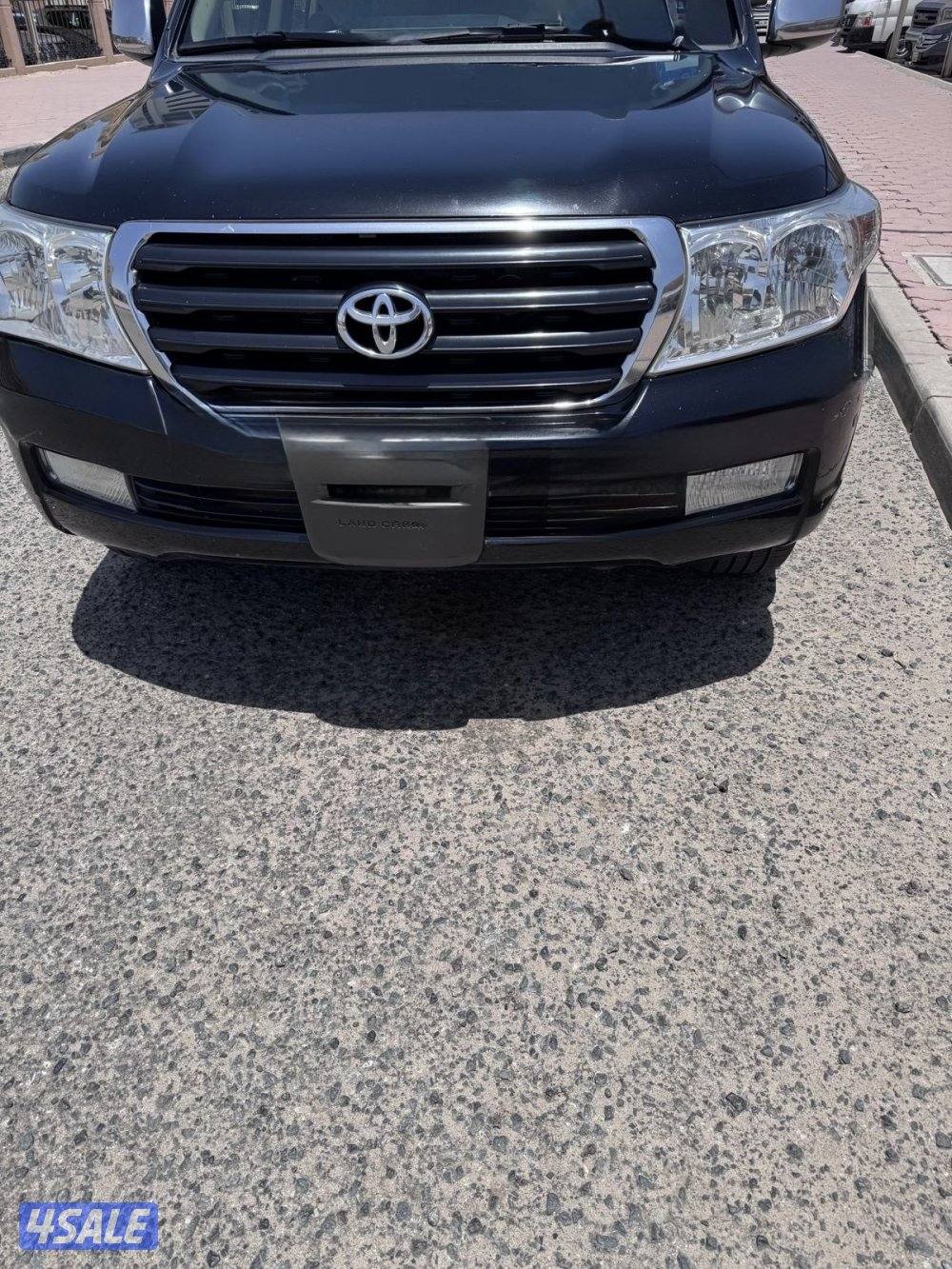 Land cruiser for Sale good condition0