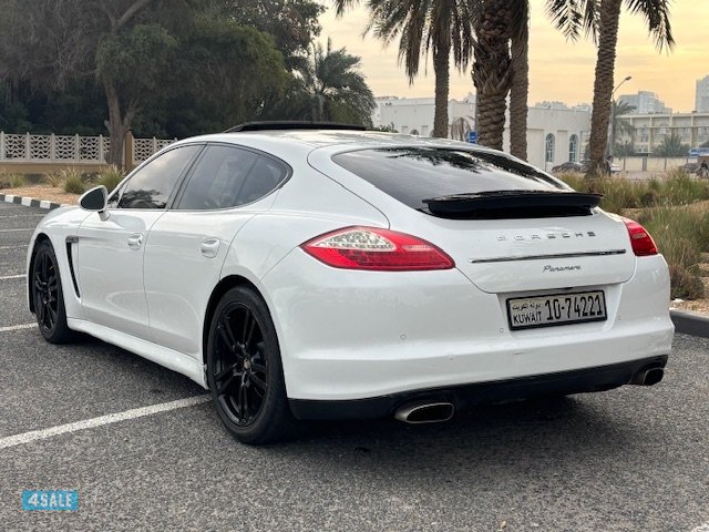 للبيع بورش بانميرا20123