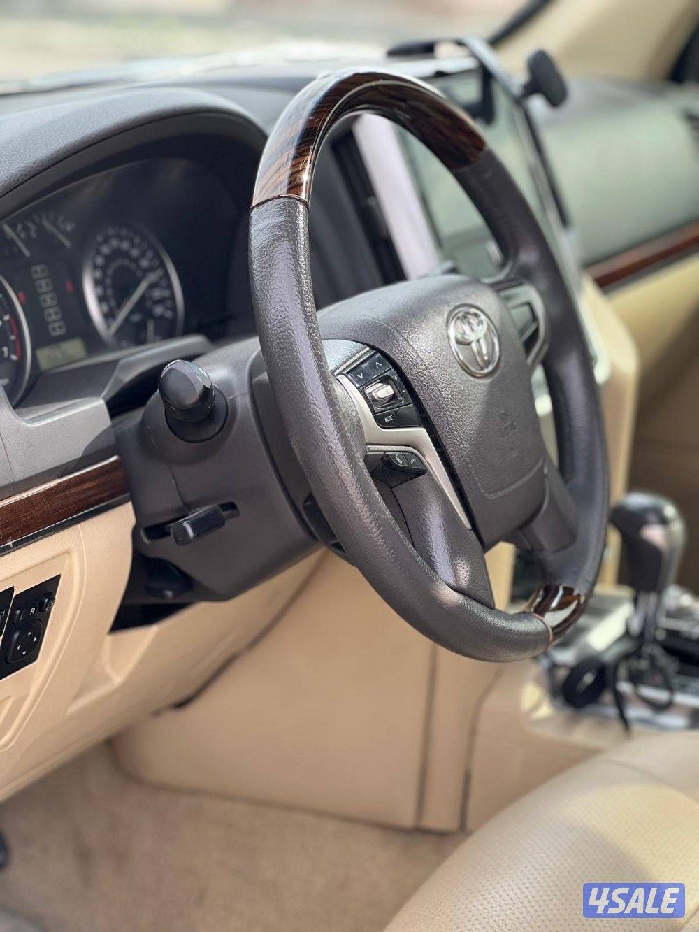 لاند كروزر 2016 وارد وكالة الساير GXR8