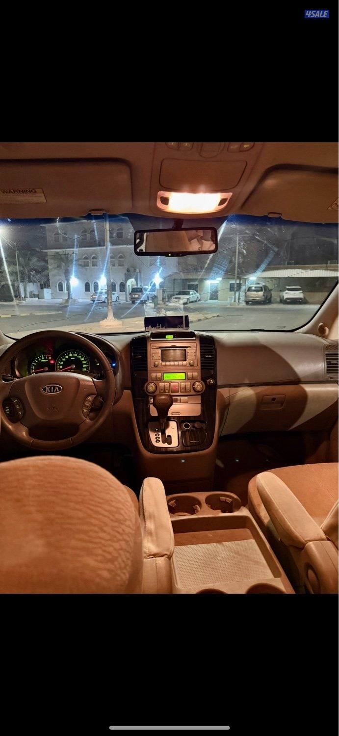 كيا كارنفال مديل 2012 ماشي 335 شرط الفحص قير مكينه شاصي3