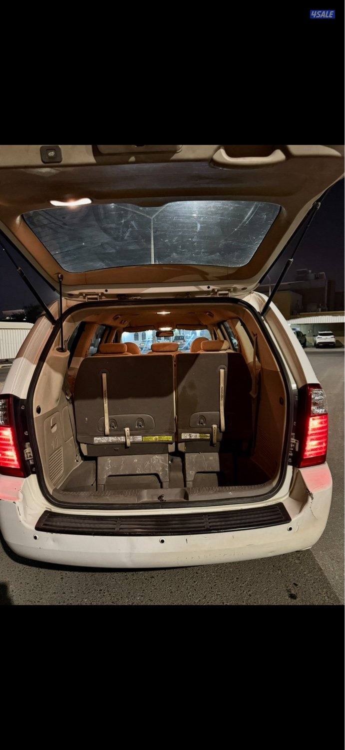 كيا كارنفال مديل 2012 ماشي 335 شرط الفحص قير مكينه شاصي2