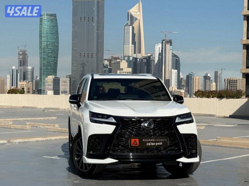 لكزسLX600 F SPORT موديل2024 عداد16الف وارد الساير تحت الكفاله +الصيانه0