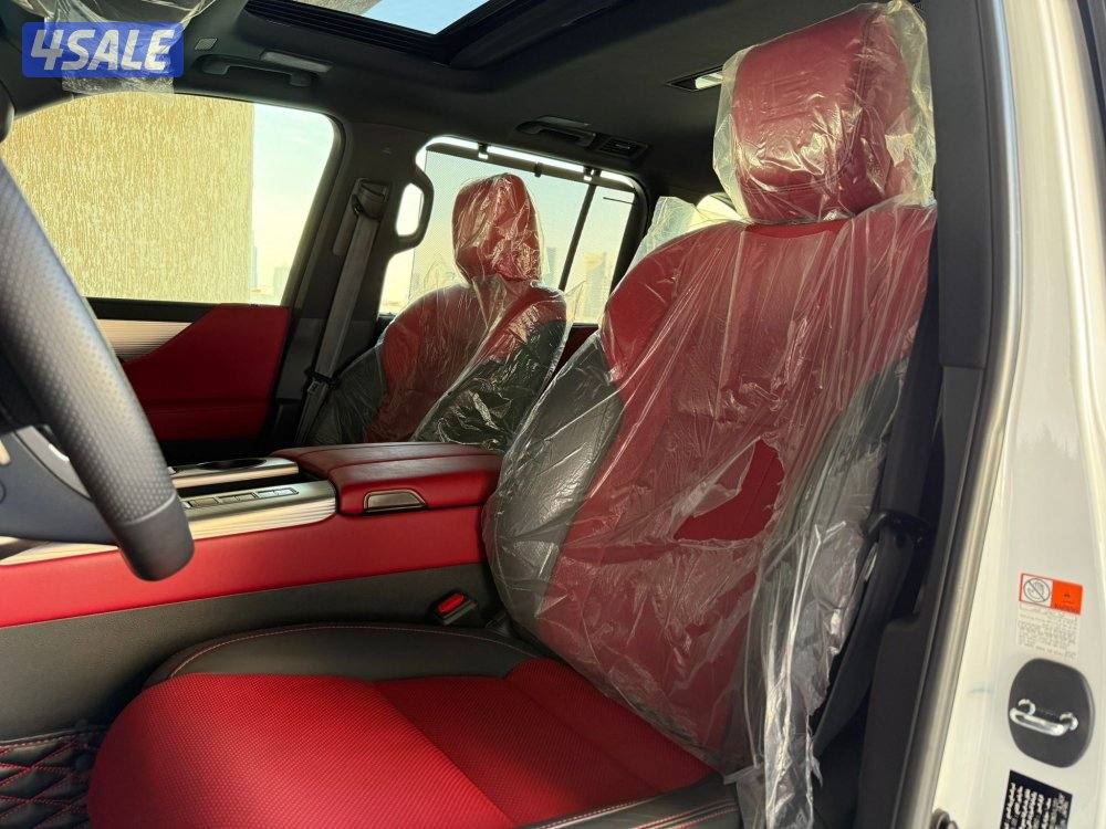 لكزسLX600 F SPORT موديل2024 عداد16الف وارد الساير تحت الكفاله +الصيانه8